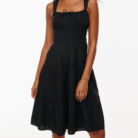 Aritzia Dresses & Skirts - Aritzia Sunday best Martine Dress MIDI Black Medium